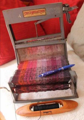 structo-01.jpg (34.85 Kio) Vu 74523 fois Métier à tisser Structo